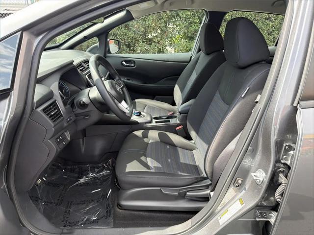 2025 Nissan LEAF S