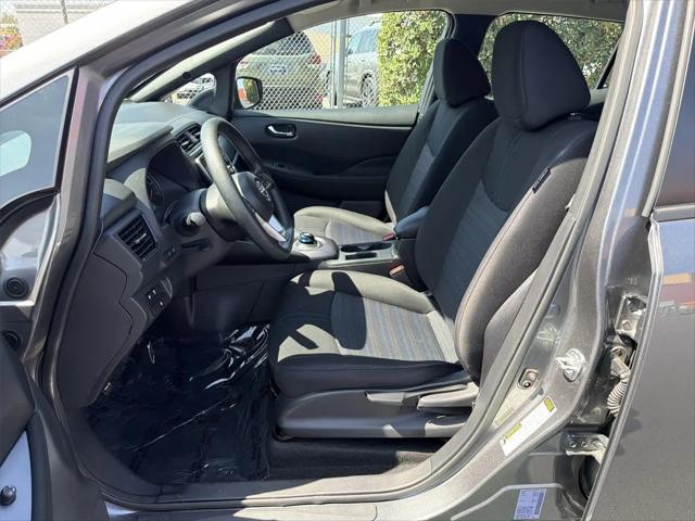 2025 Nissan LEAF S