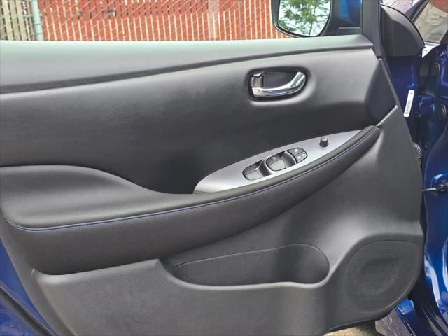 2025 Nissan LEAF S