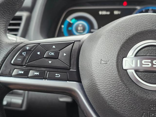 2025 Nissan LEAF S