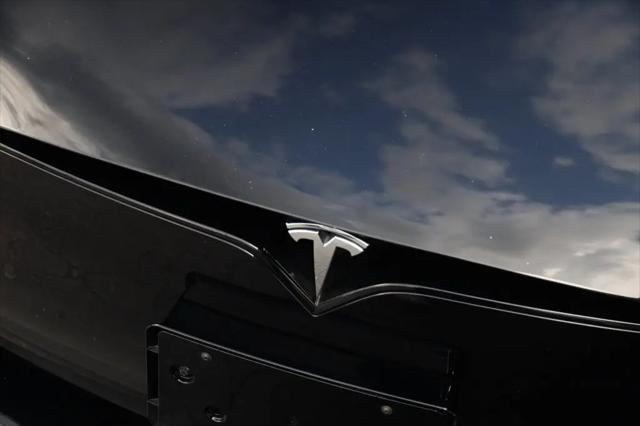 2023 Tesla Model S Standard Range