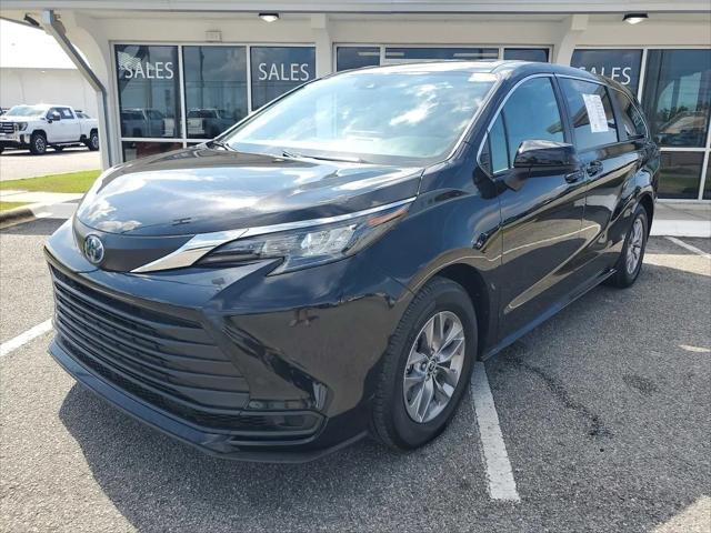2025 Toyota Sienna LE for sale in Panama City, FL