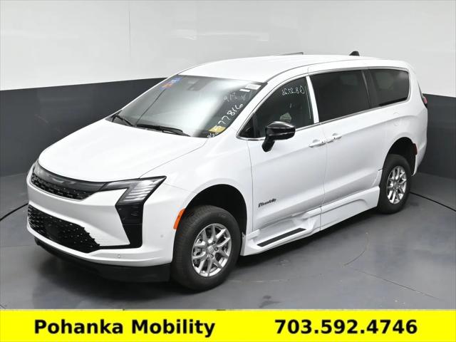 2027 Chrysler Pacifica Select