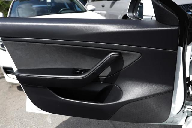2020 Tesla Model 3 Standard Range Plus Rear-Wheel Drive