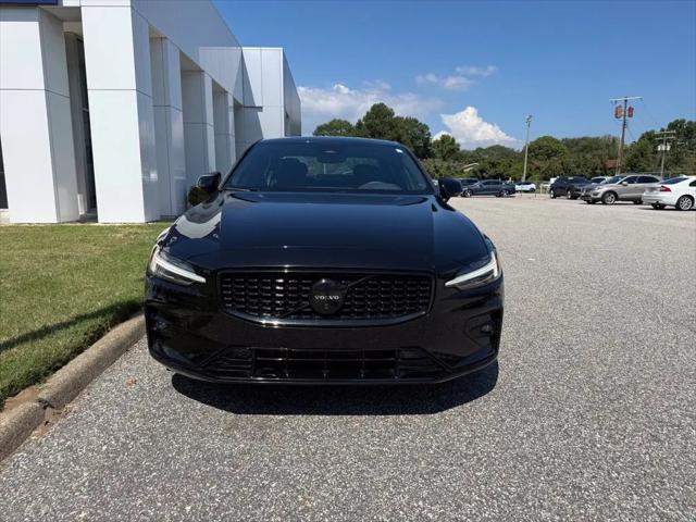 2024 Volvo S60 B5 Plus Black Edition