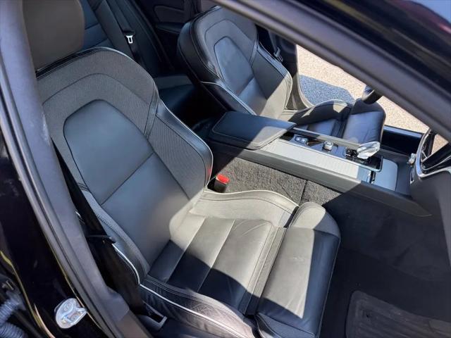 2024 Volvo S60 B5 Plus Black Edition