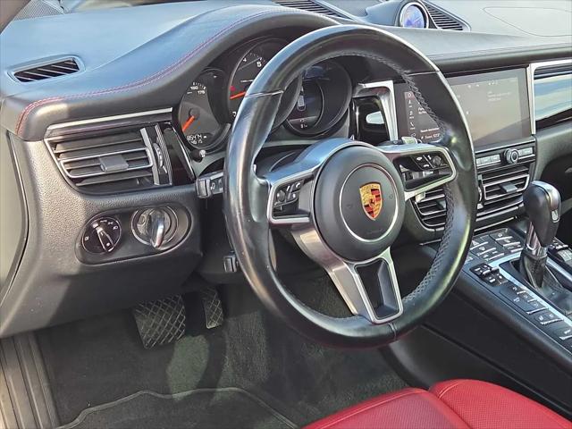 2020 Porsche Macan Macan