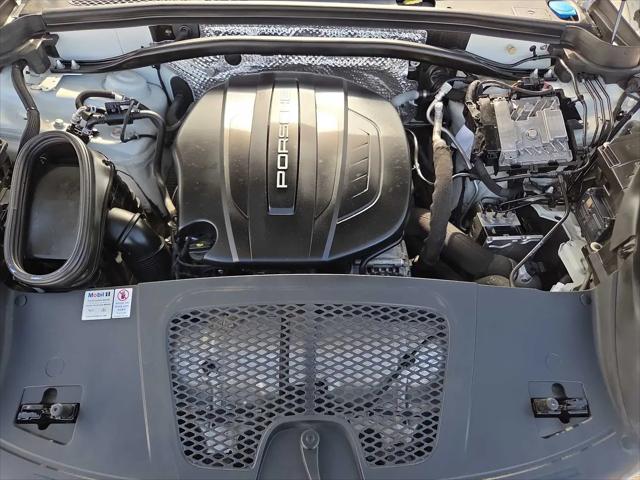 2020 Porsche Macan Macan