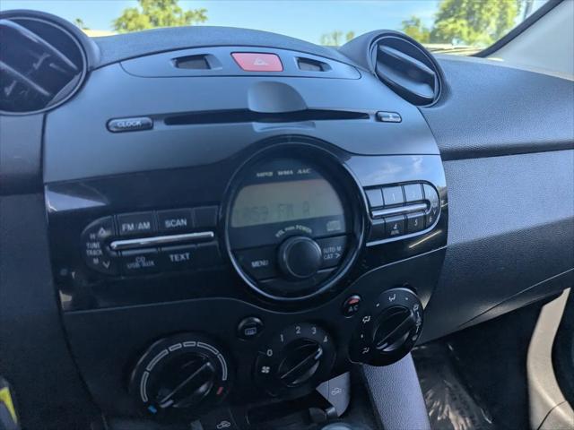 2013 Mazda Mazda2 Touring