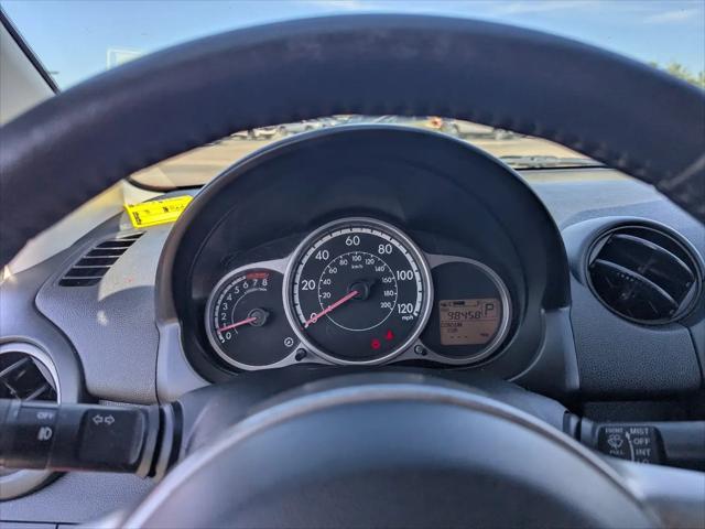 2013 Mazda Mazda2 Touring