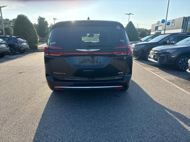 2023 Chrysler Pacifica Touring L AWD