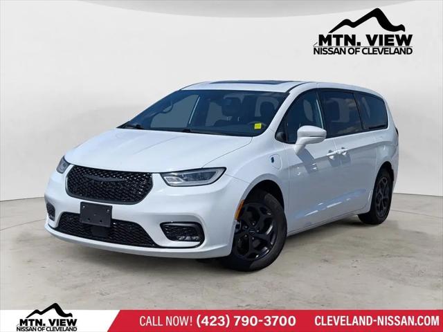2022 Chrysler Pacifica Hybrid Limited for sale in McDonald, TN