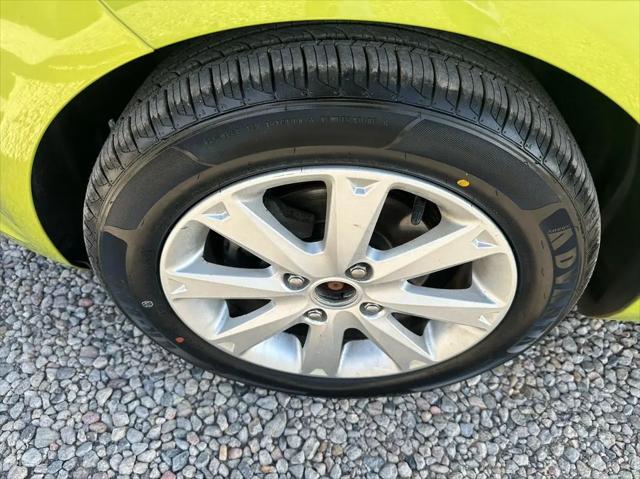 2011 Ford Fiesta SE