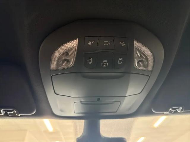 2027 Chrysler Pacifica LX
