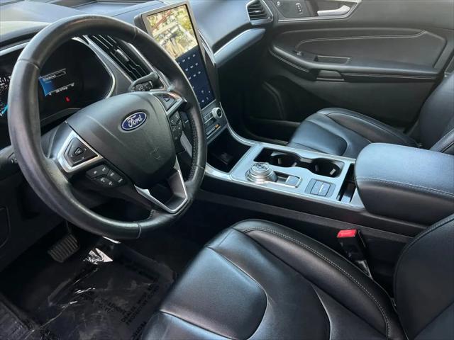2021 Ford Edge Titanium