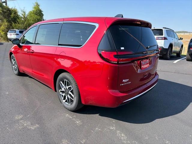 2027 Chrysler Pacifica Limited