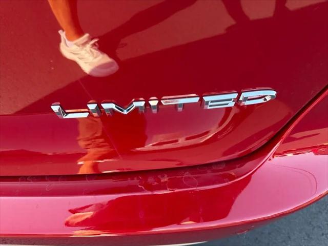 2027 Chrysler Pacifica Limited