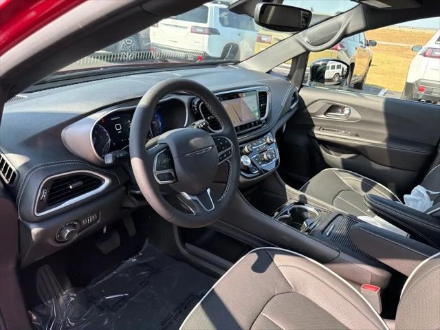 2027 Chrysler Pacifica Limited