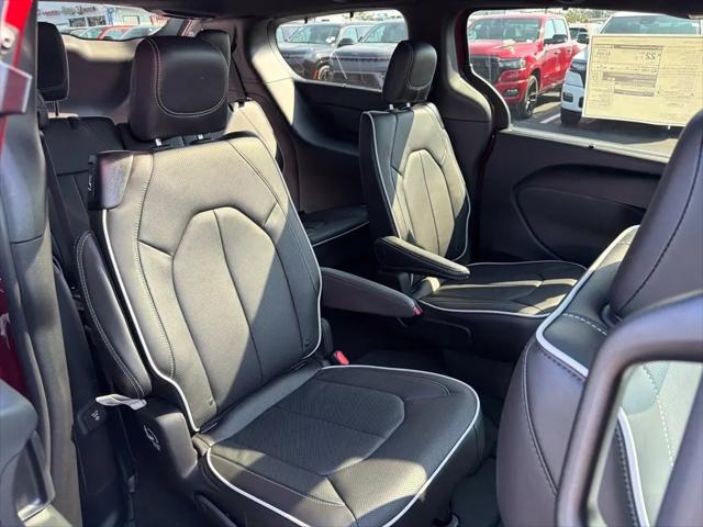 2027 Chrysler Pacifica Limited