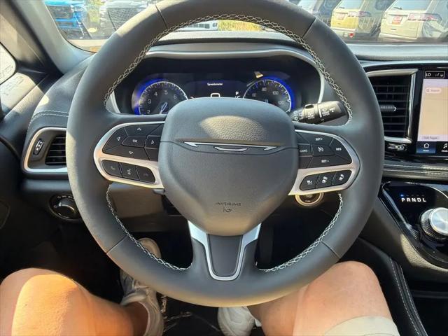2027 Chrysler Pacifica Limited