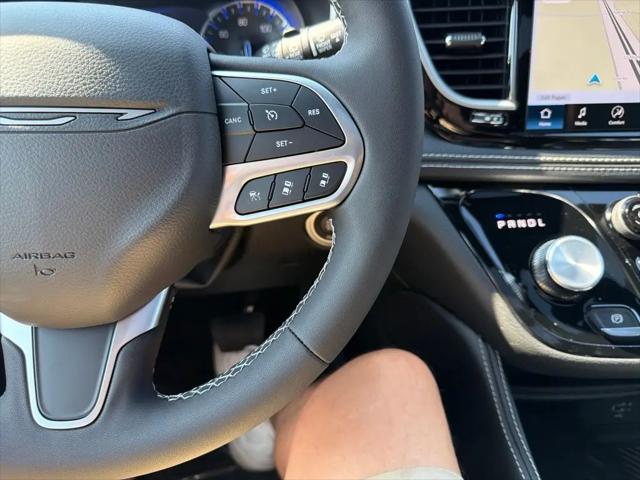 2027 Chrysler Pacifica Limited