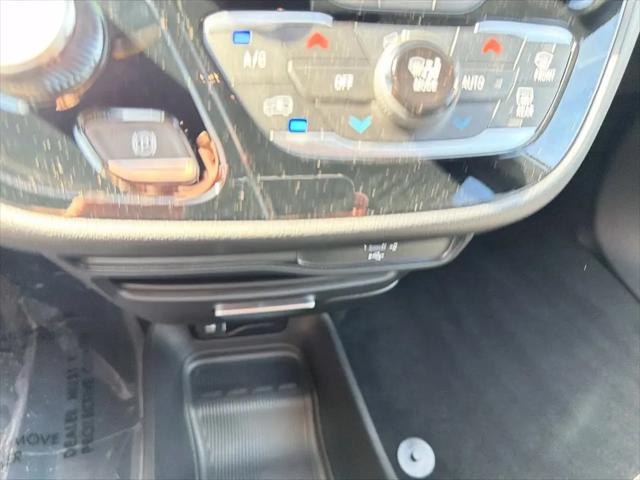 2027 Chrysler Pacifica Select AWD