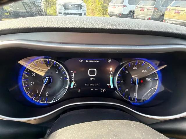 2027 Chrysler Pacifica Select AWD