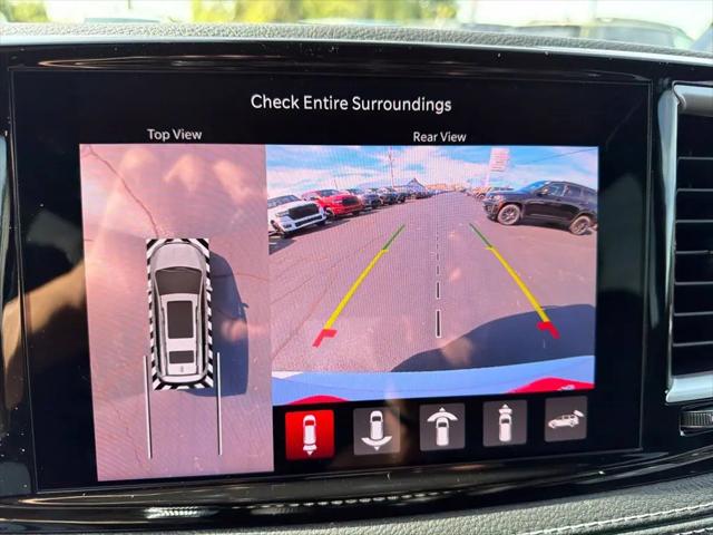 2027 Chrysler Pacifica Select AWD