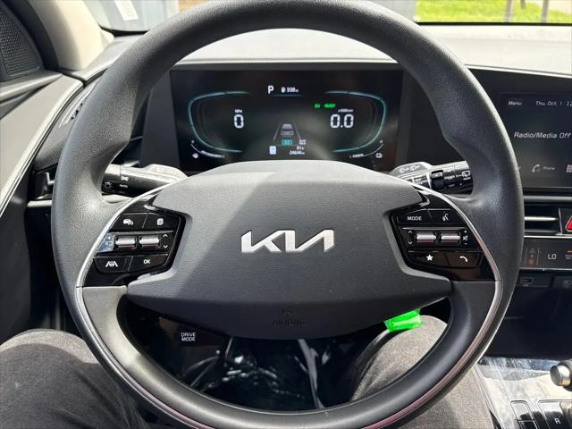 2025 Kia Niro LX