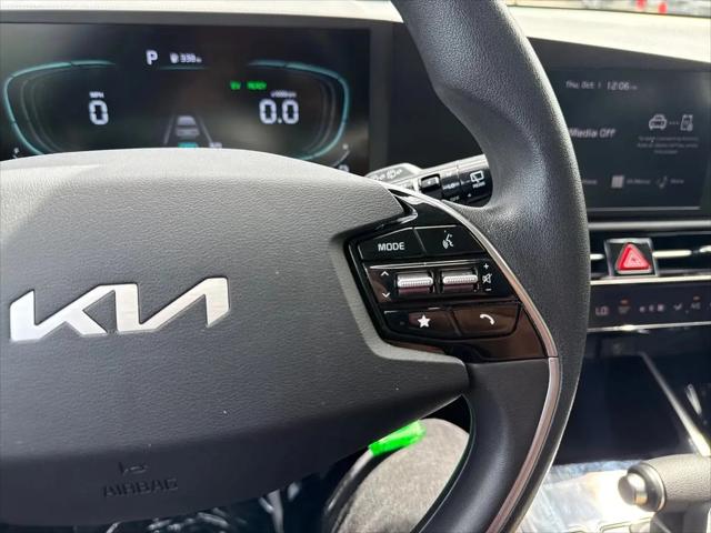 2025 Kia Niro LX