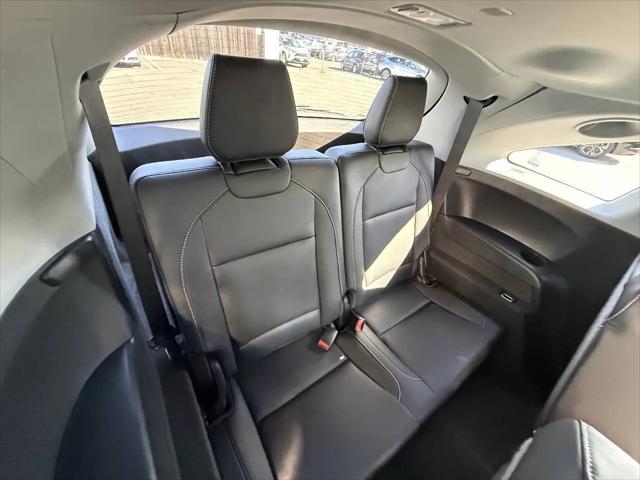 2017 Acura MDX w/Advance Package