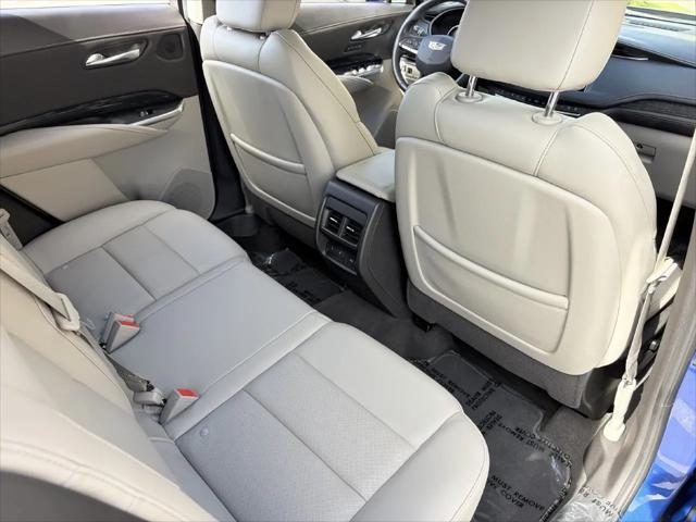 2021 Cadillac XT4 FWD Premium Luxury