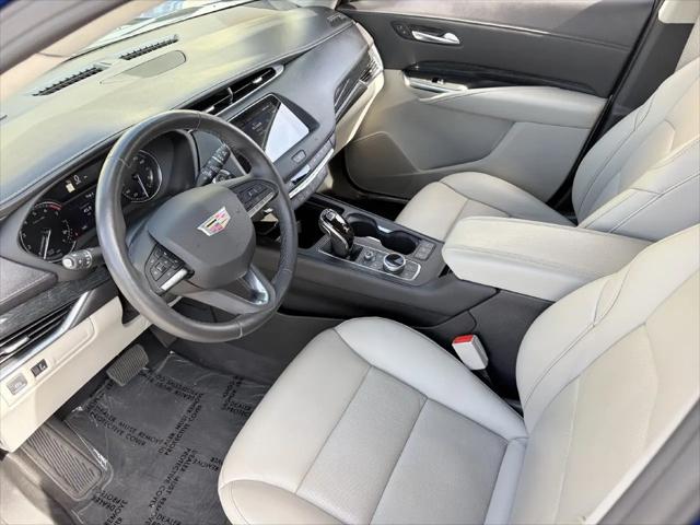 2021 Cadillac XT4 FWD Premium Luxury
