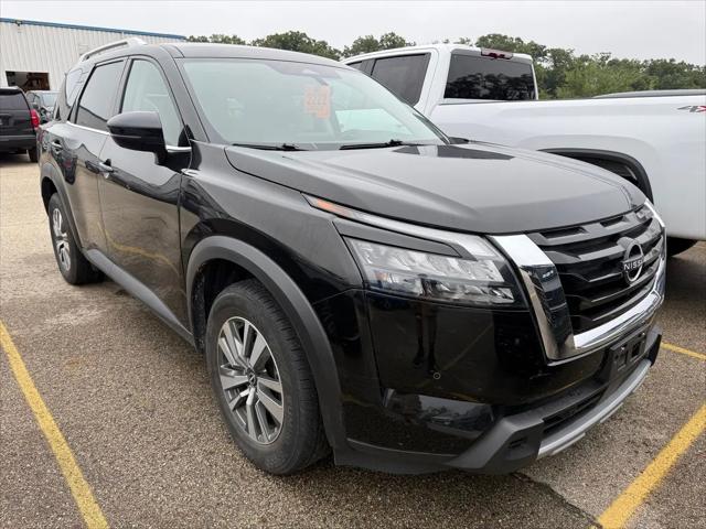 2025 Nissan Pathfinder SL 4WD for sale in Grand Rapids, MI