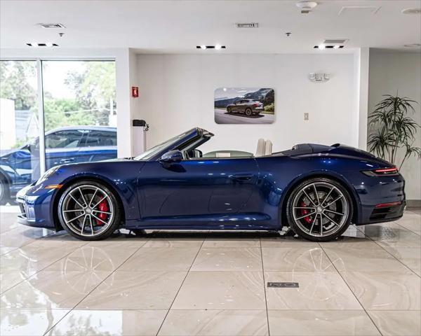 2024 Porsche 911 Carrera 4S Cabriolet