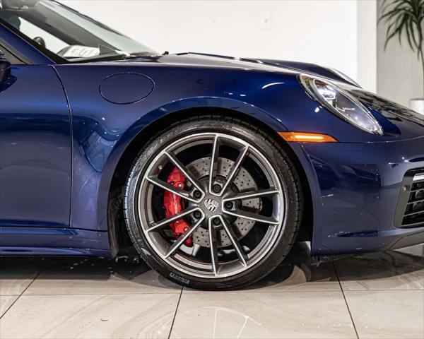 2024 Porsche 911 Carrera 4S Cabriolet