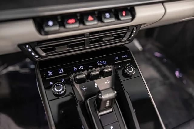 2024 Porsche 911 Carrera 4S Cabriolet
