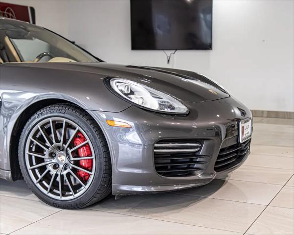 2015 Porsche Panamera GTS