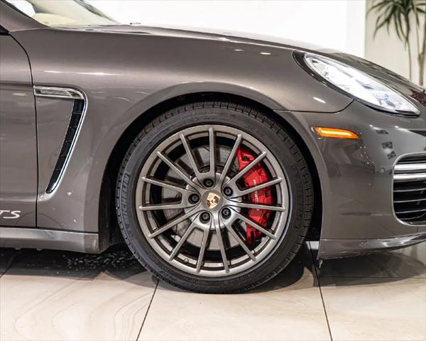 2015 Porsche Panamera GTS