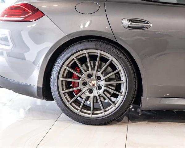 2015 Porsche Panamera GTS