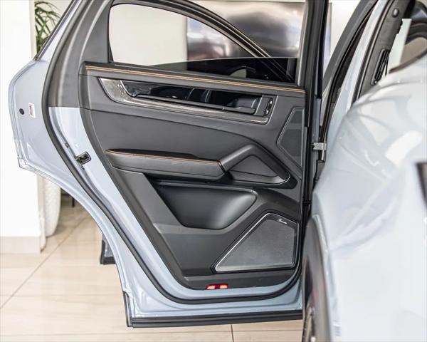 2024 Porsche Cayenne Turbo GT