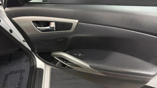 2016 Hyundai Veloster Base