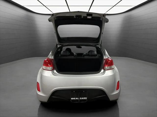 2016 Hyundai Veloster Base