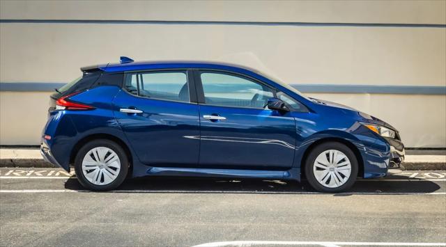 2025 Nissan LEAF S