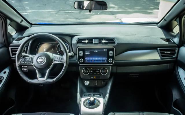 2025 Nissan LEAF S