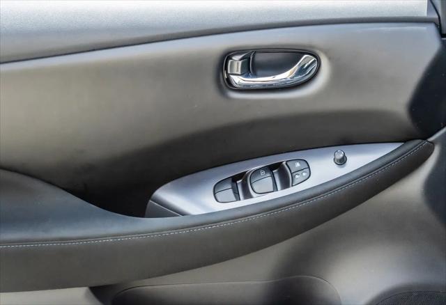 2025 Nissan LEAF S
