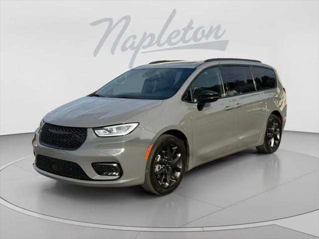 2025 Chrysler Pacifica Limited for sale in Ellwood City, PA