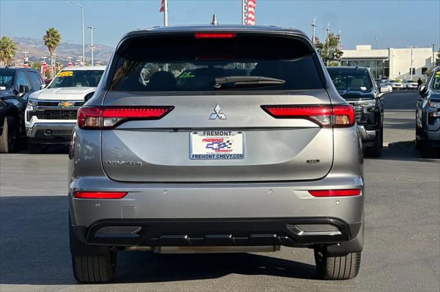 2023 Mitsubishi Outlander SEL 2.5 2WD