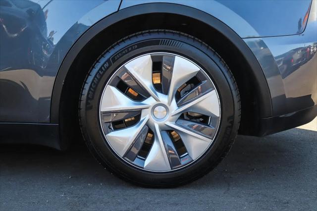 2023 Tesla Model Y RWD