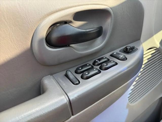 2002 Ford F-150 XLT